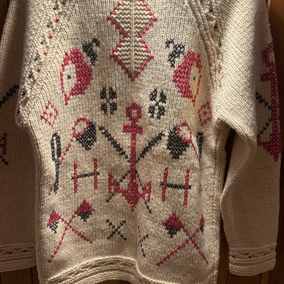 Original Portugal Povoa de Varzim wool sweater.  Excellent vintage condition. - Picture 2 of 7